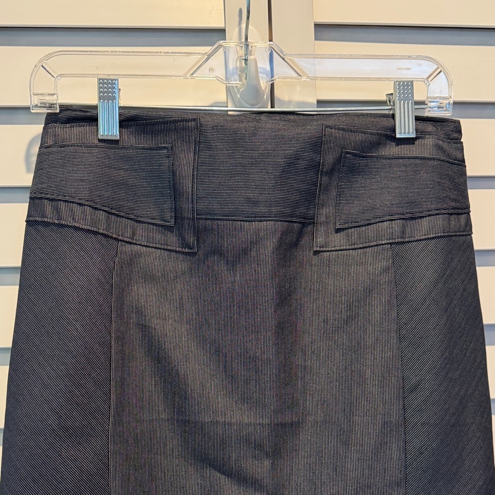 Express Design Studio NWOT Navy Midi Skirt - Picture 2 of 9